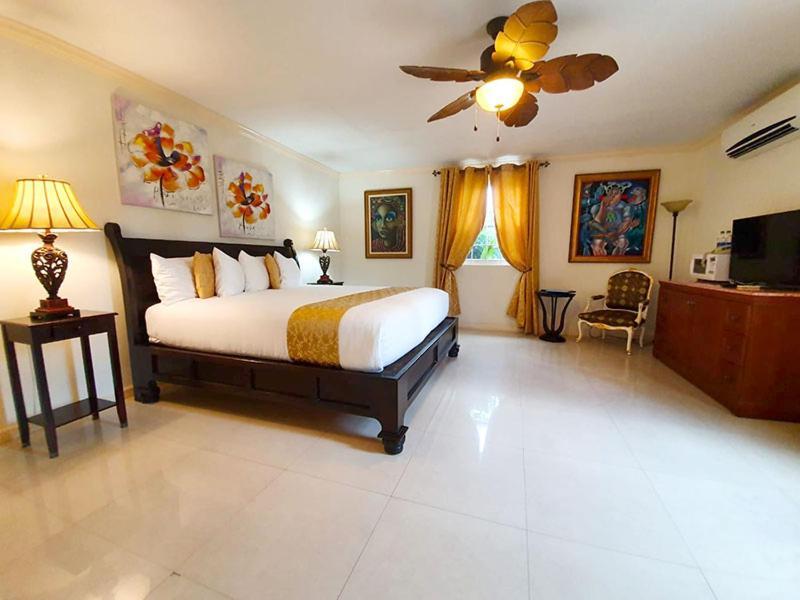 Tanzanite Room,676766628:JPEG